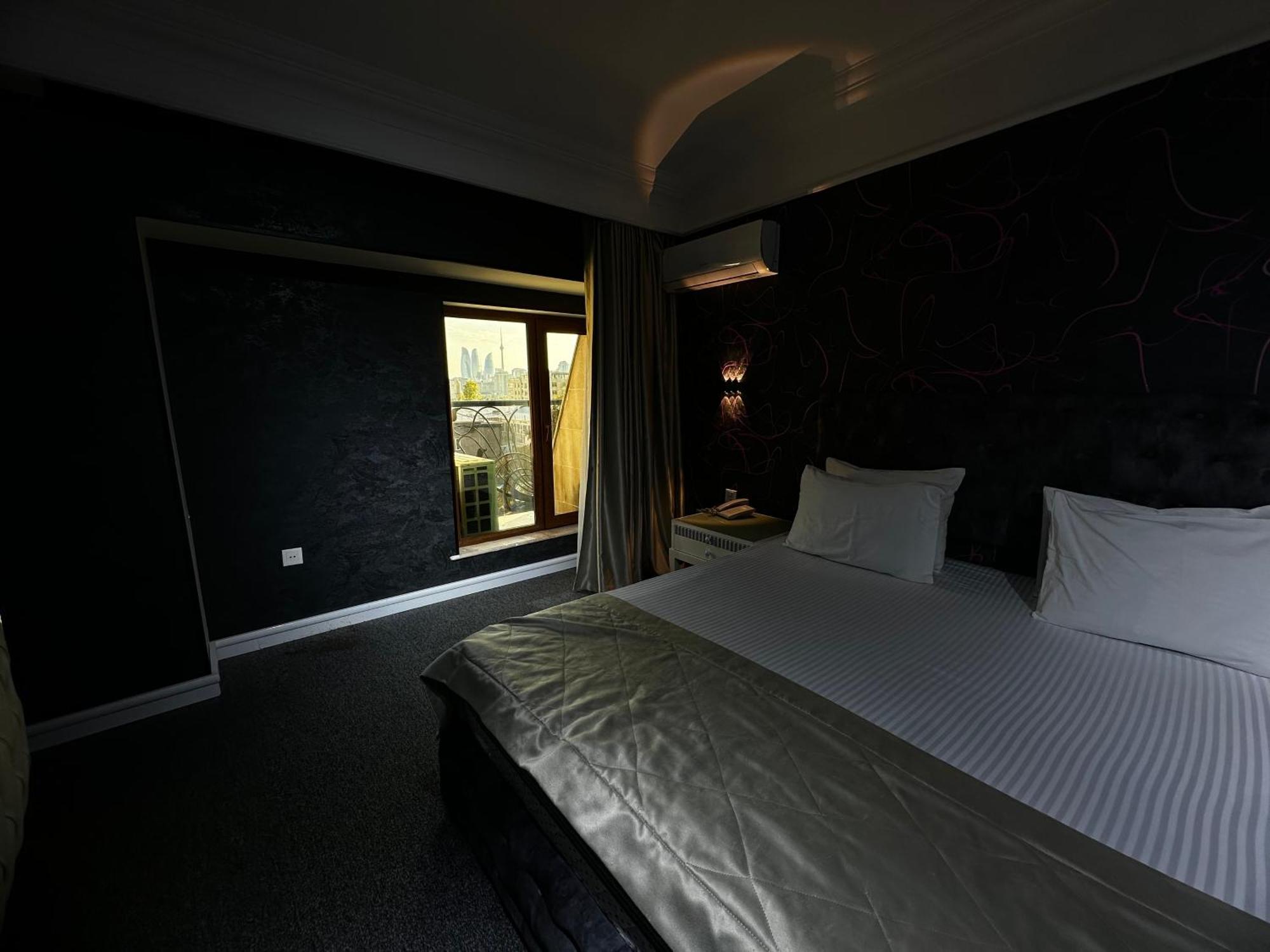 Amber Hotel Baku Exterior foto